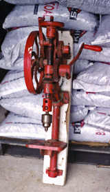 Hand cranked post drill - CLICK TO ENLARGE